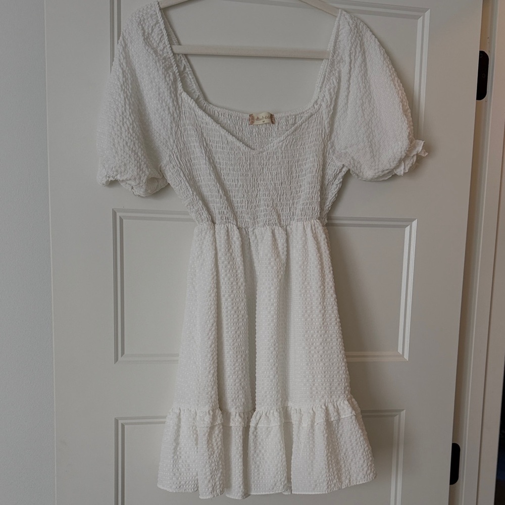White Textured Puff Sleeve Dress | Size Medium